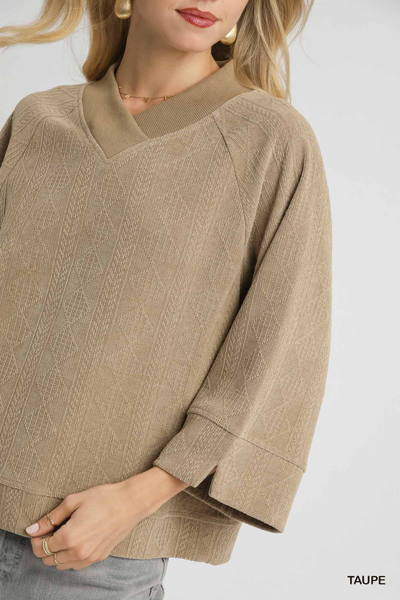 Textured Knit V-Neck Top