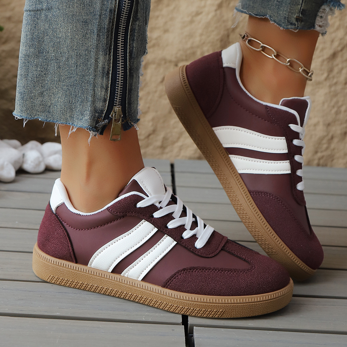 Otis Retro Sneakers