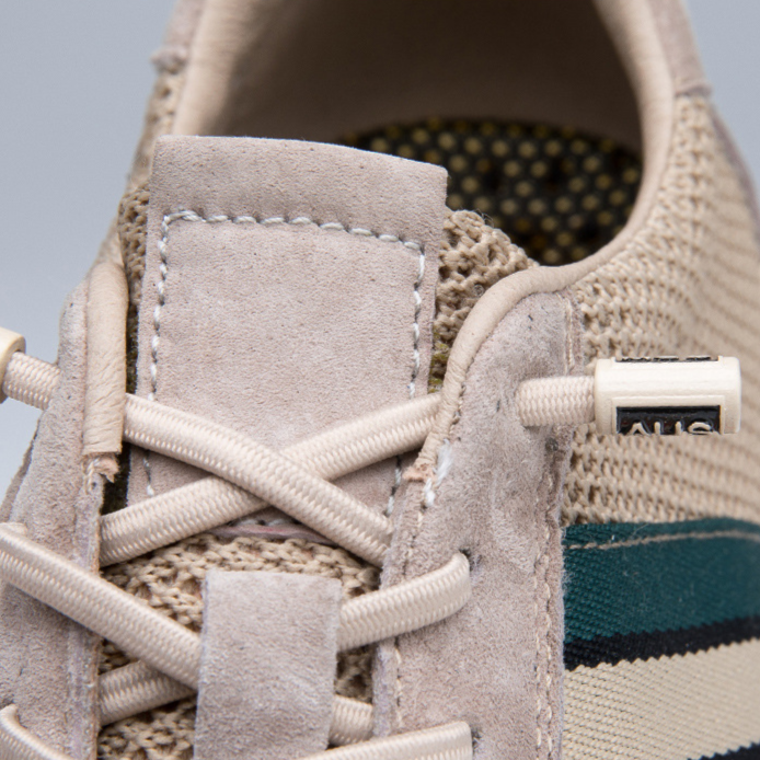 Yahir Retro Sneakers