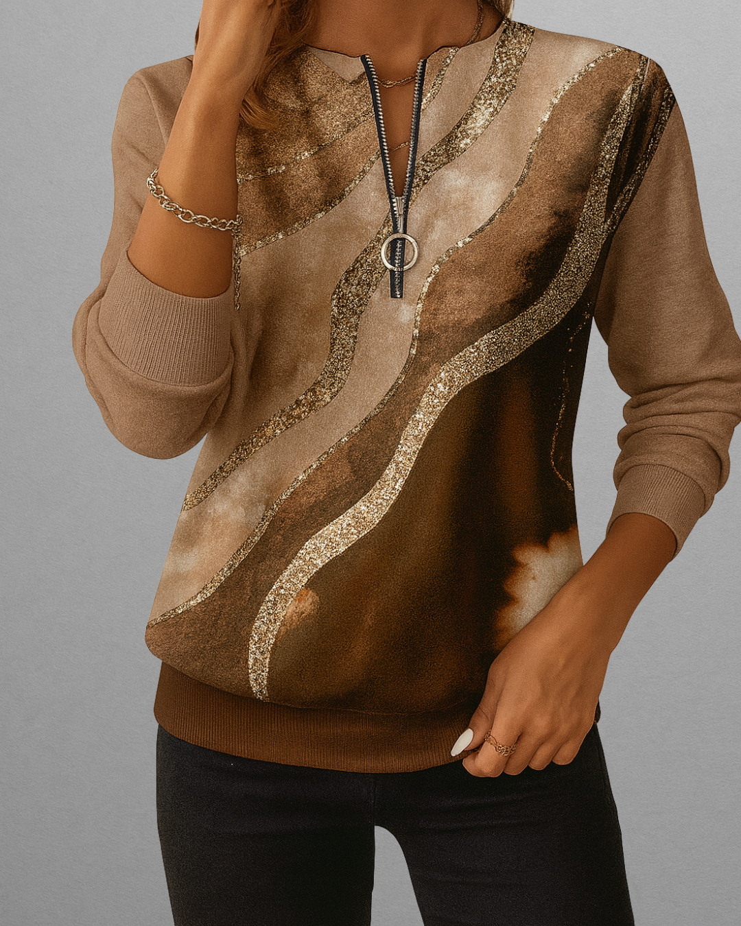 Lara | Half-Zip Sweatshirt with Vintage Print